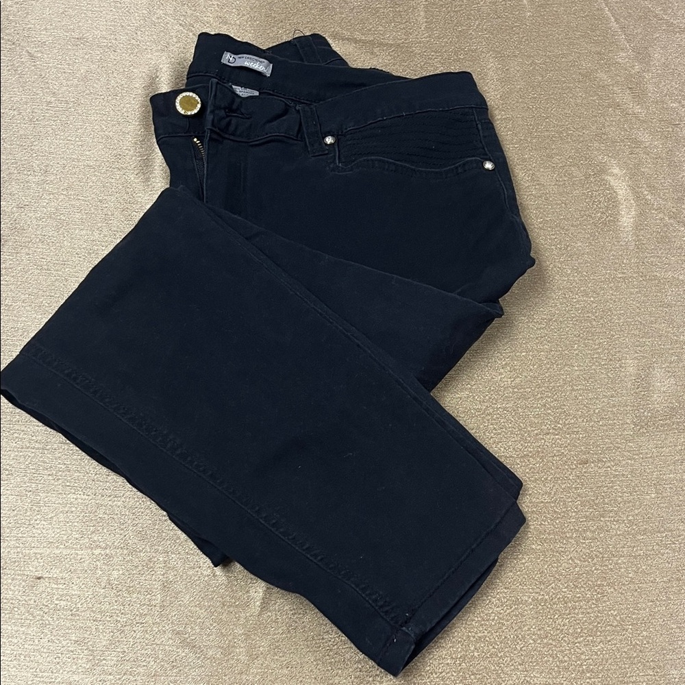 new directions Women's Black Straight Leg Jeans
